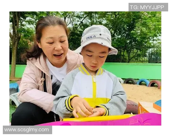 小跳蚤足球明星的传奇故事与辉煌成就揭秘 小跳蚤足球明星的传奇故事与辉煌成就揭秘