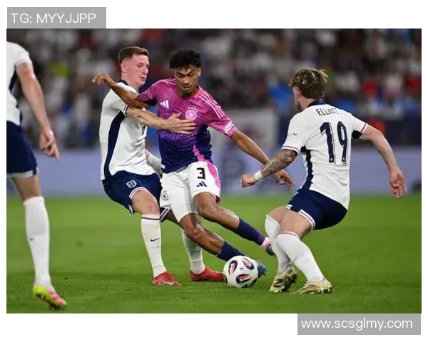 德国足球明星的魅力瞬间与辉煌成就全景展示 德国足球明星的魅力瞬间与辉煌成就全景展示